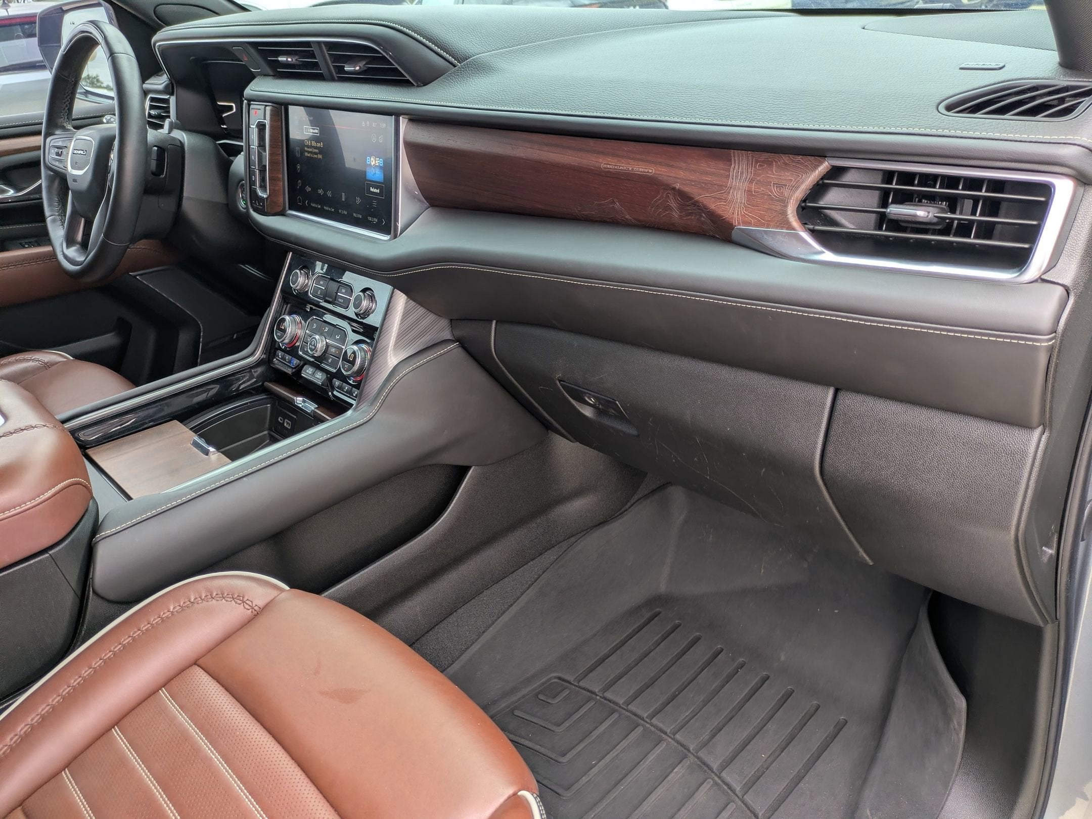 2024 GMC Yukon Denali Ultimate