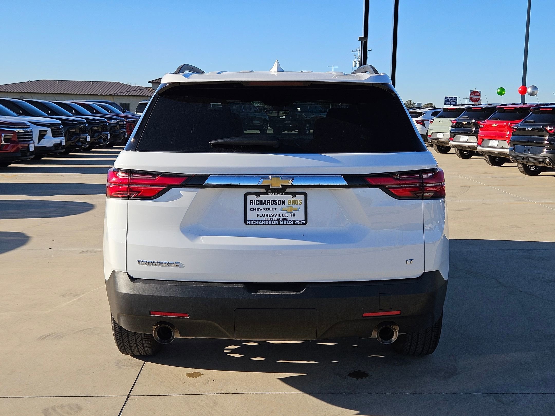 2023 Chevrolet Traverse LT Cloth