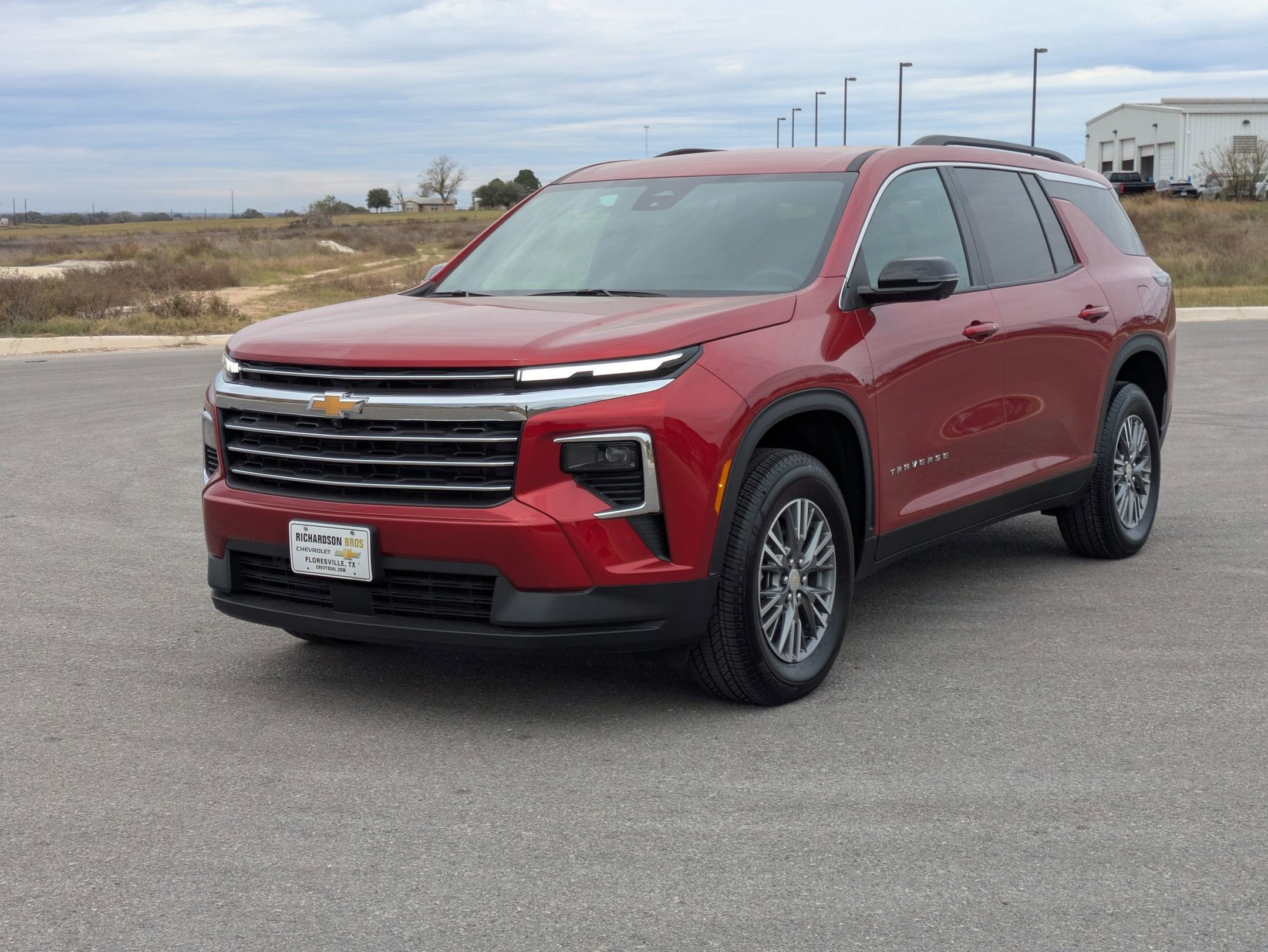 2025 Chevrolet Traverse LT