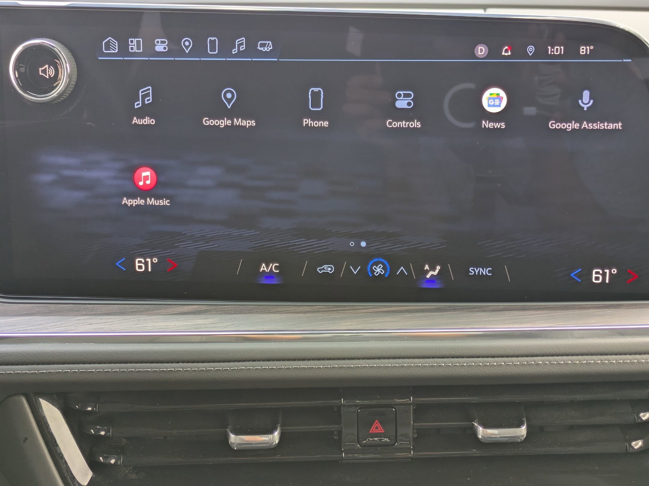 2025 Chevrolet Suburban LS