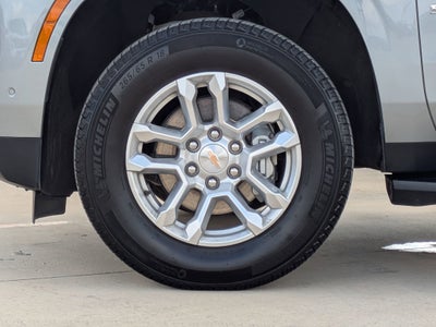 2025 Chevrolet Suburban LS