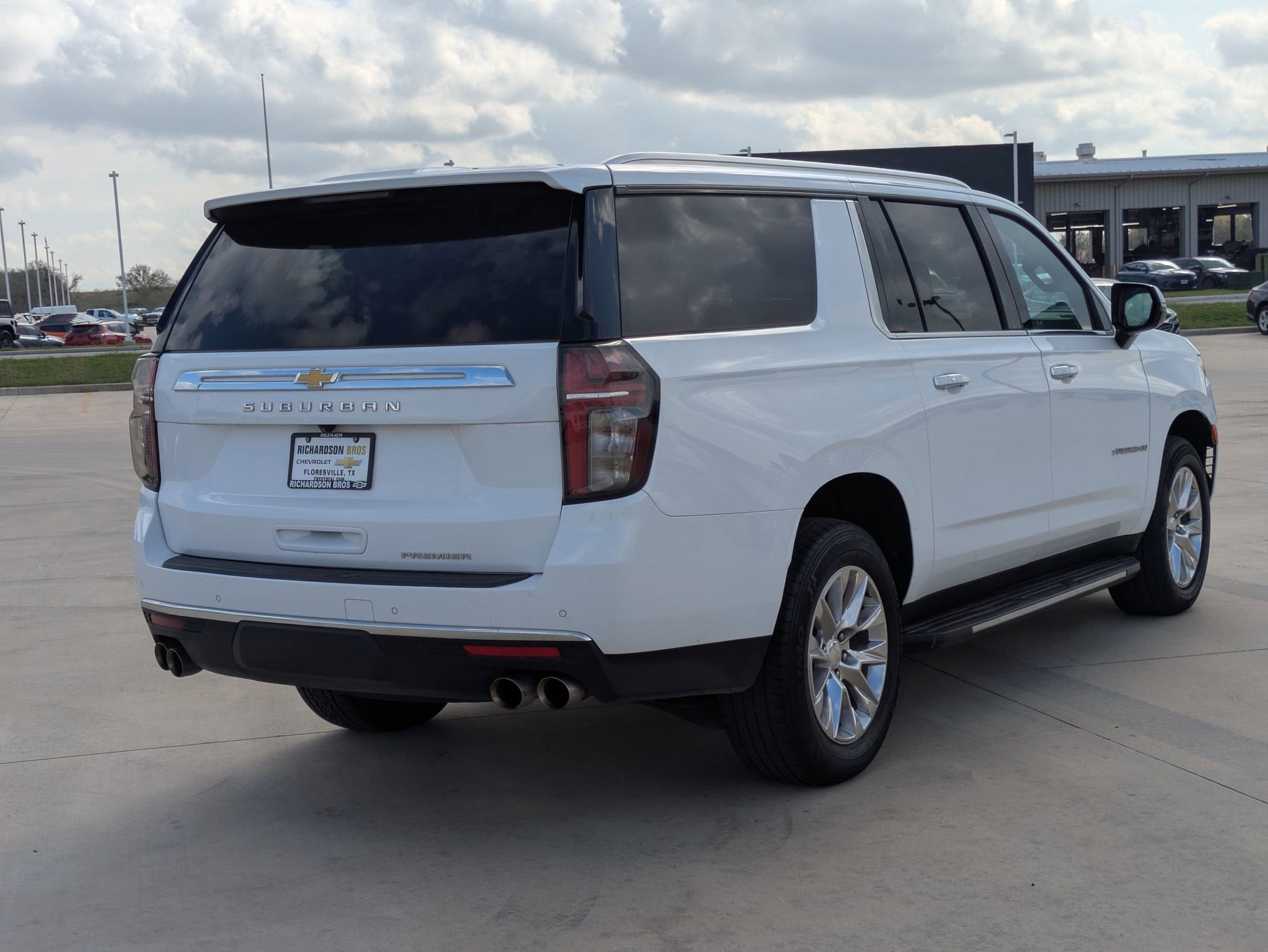 2023 Chevrolet Suburban Premier