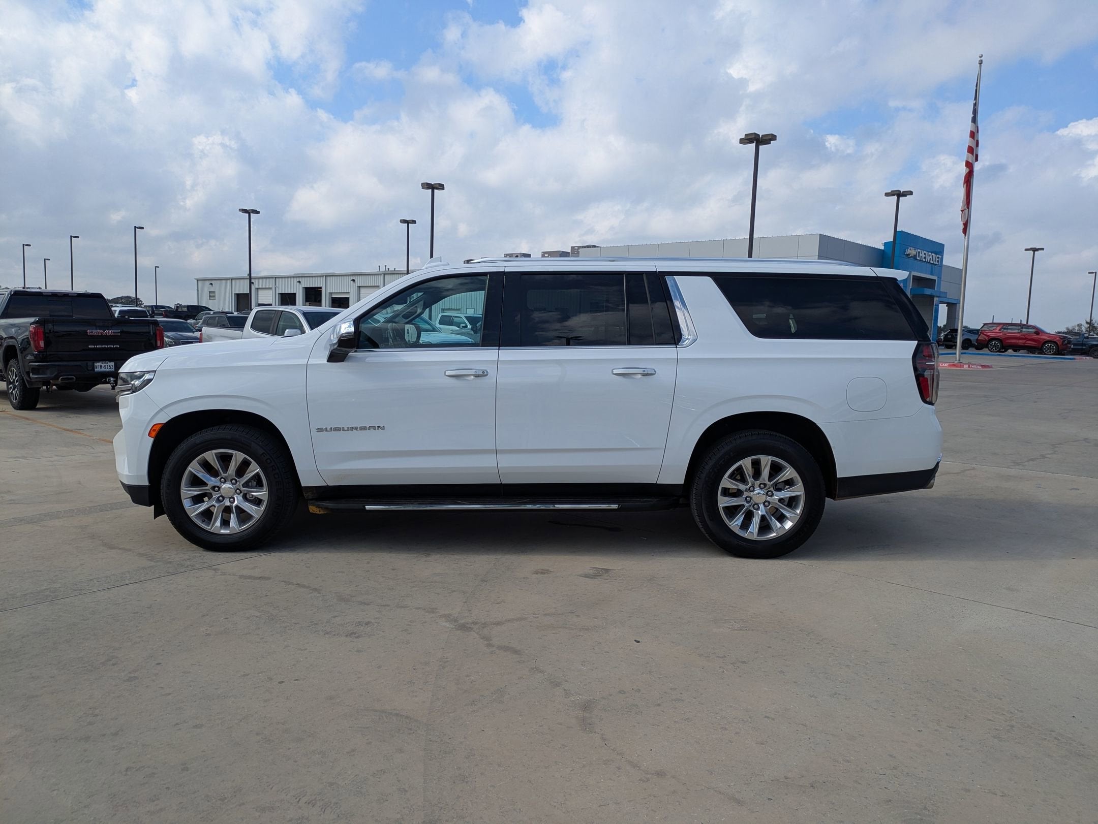 2023 Chevrolet Suburban Premier