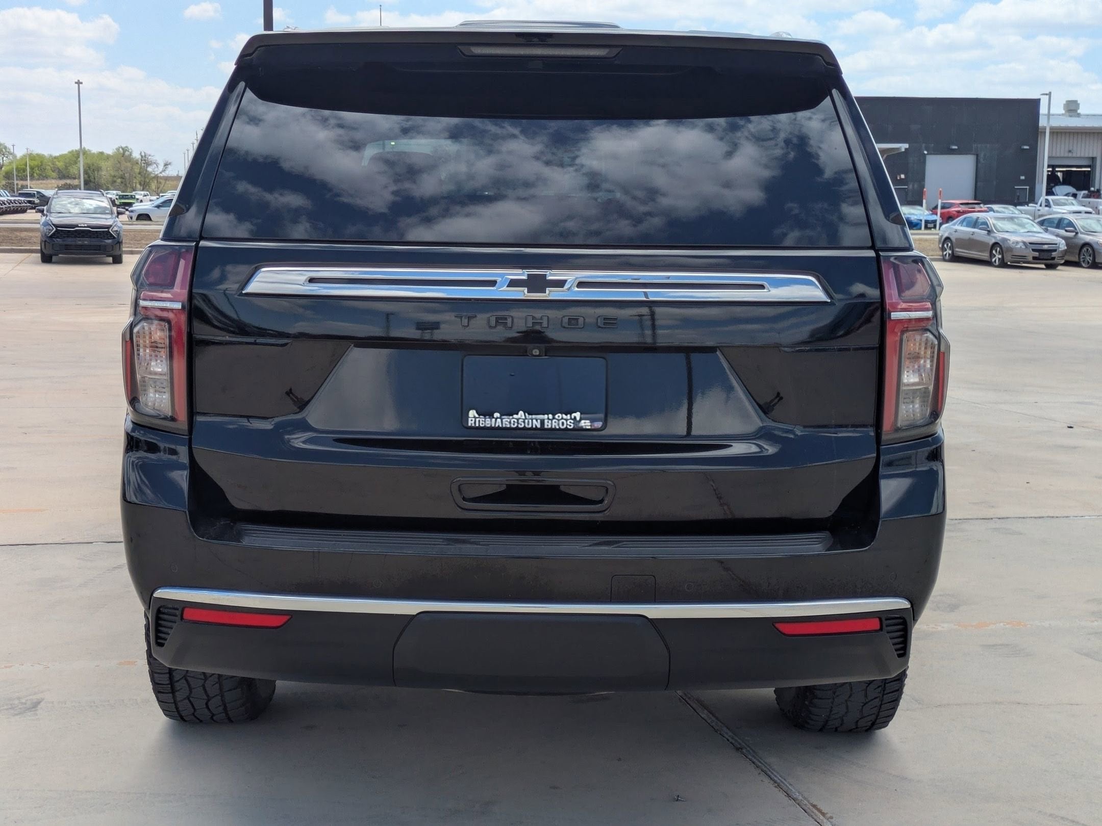 2023 Chevrolet Tahoe LS