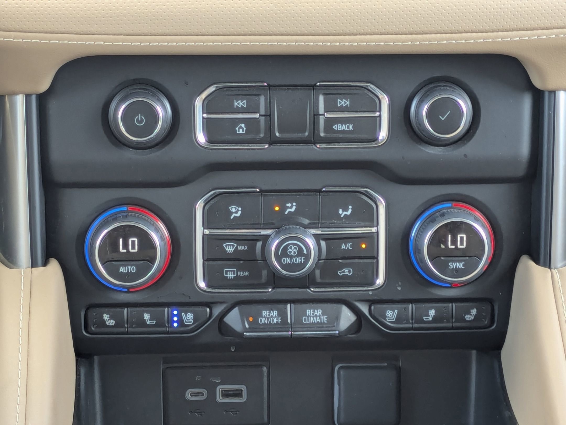 2024 Chevrolet Tahoe Premier