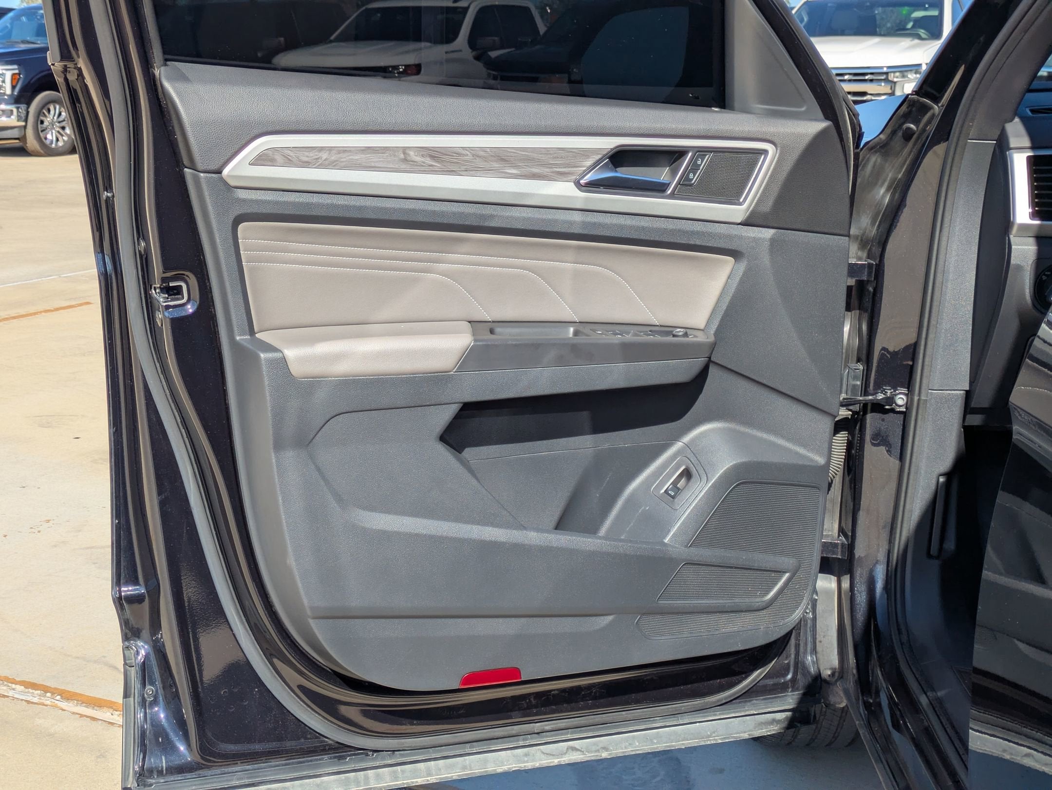 2023 Volkswagen Atlas Cross Sport 3.6L V6 SE w/Technology