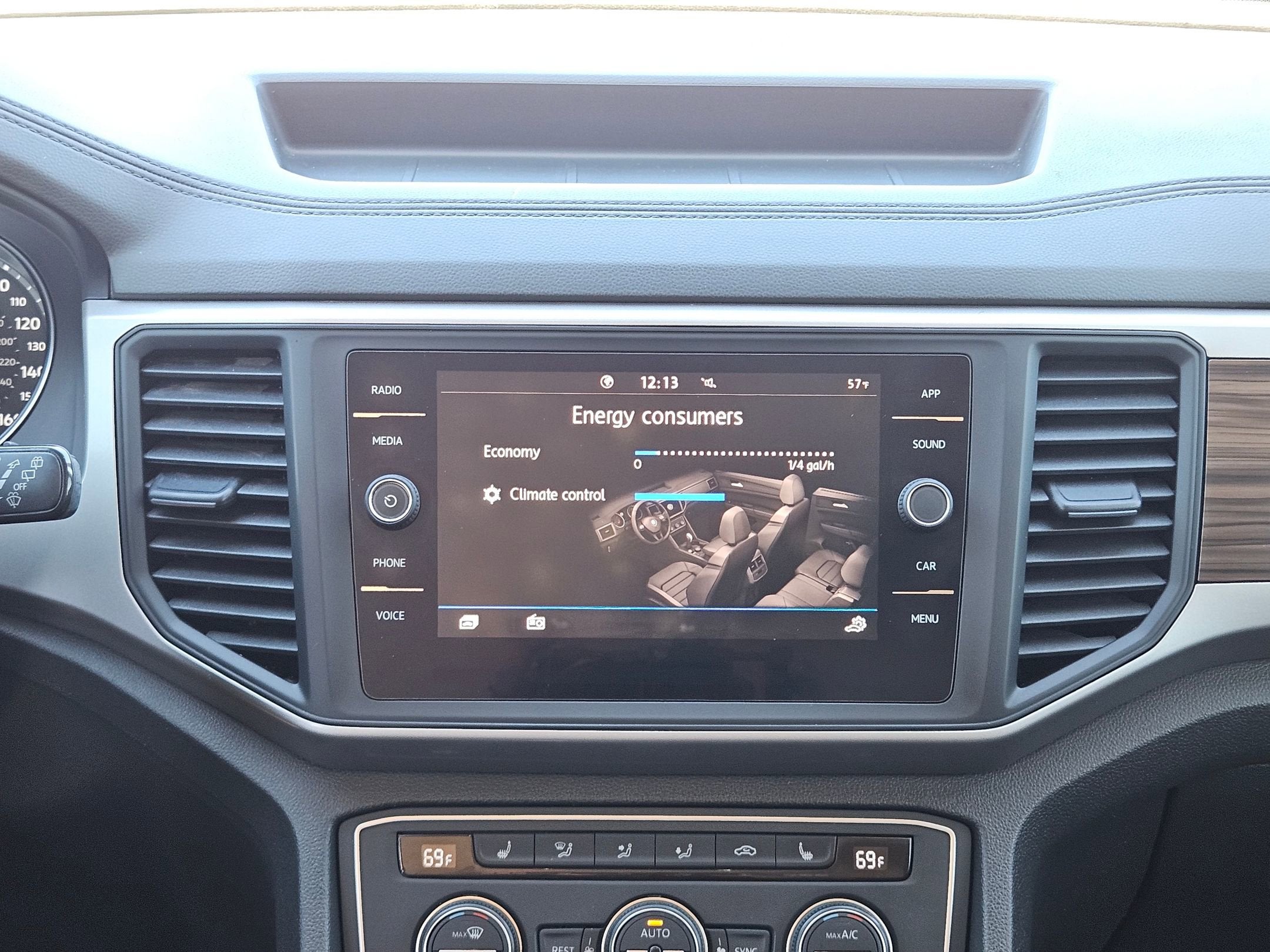 2021 Volkswagen Atlas 3.6L V6 SE w/Technology