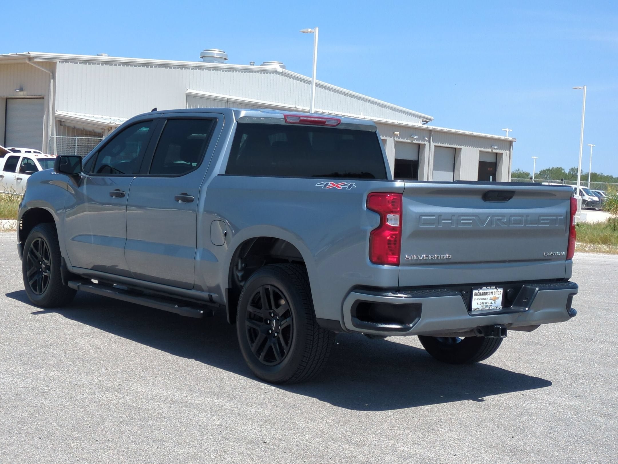 2025 Chevrolet Silverado 1500 Custom