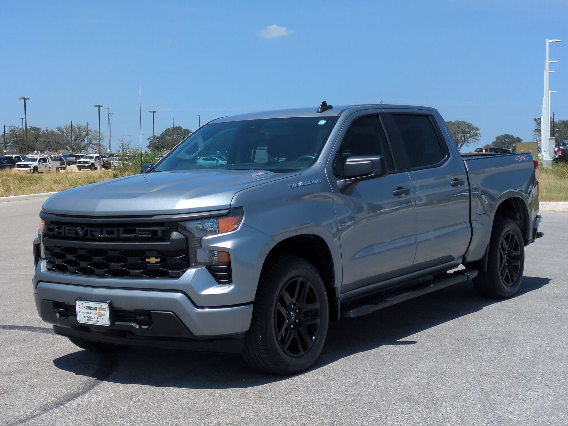 2025 Chevrolet Silverado 1500 Custom