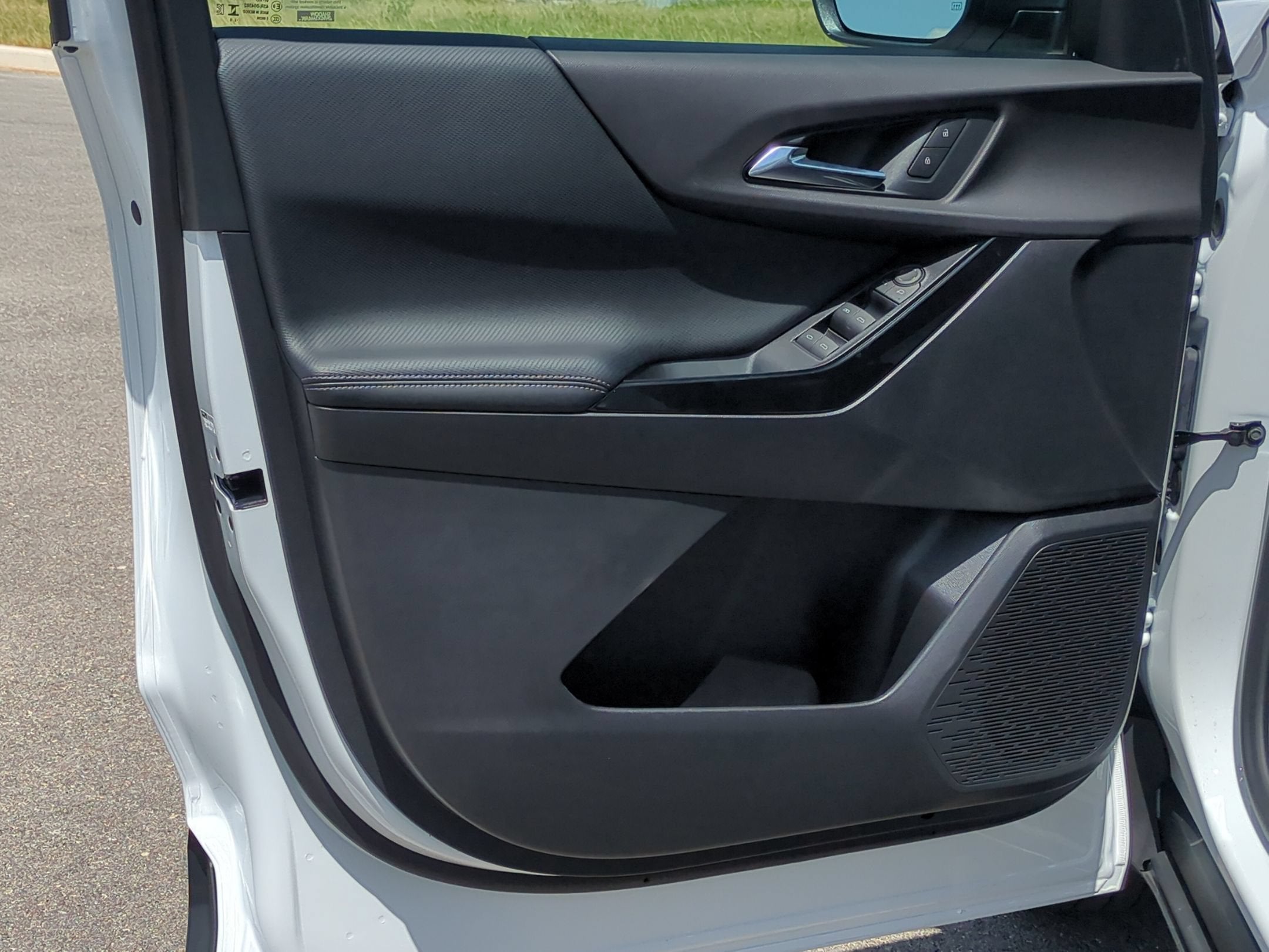 2027 Chevrolet Equinox FWD LT