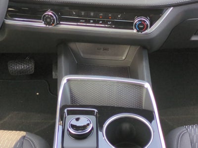 2027 Chevrolet Equinox FWD LT