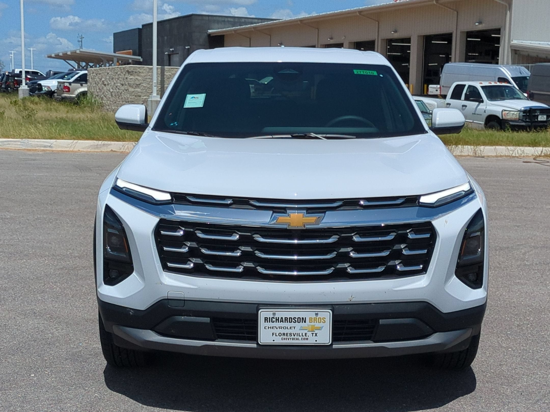 2027 Chevrolet Equinox FWD LT