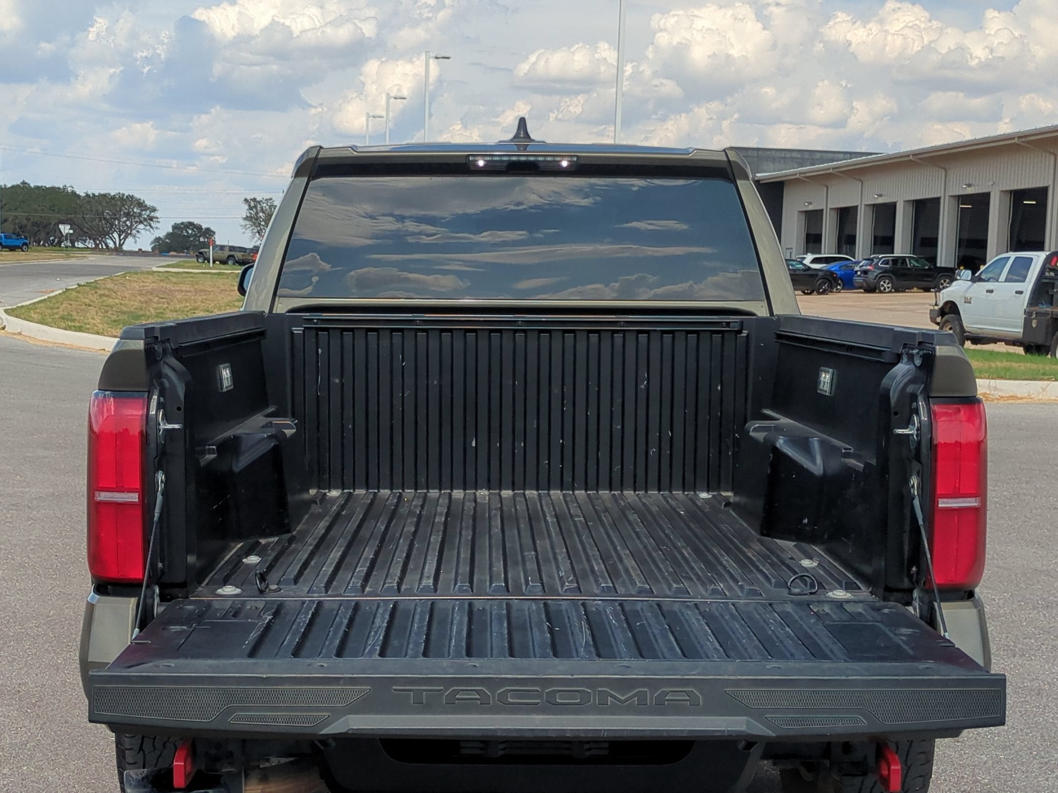 2025 Toyota Tacoma 4WD SR
