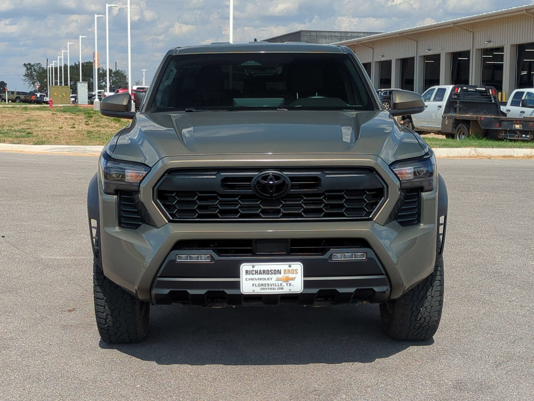 2025 Toyota Tacoma 4WD SR
