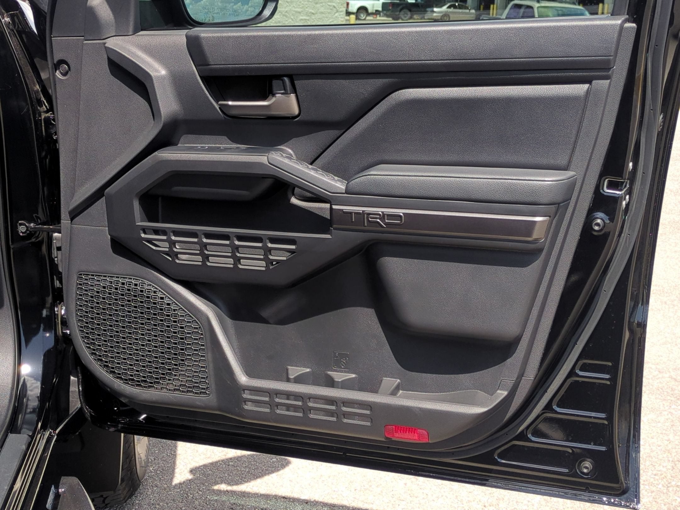 2025 Toyota Tacoma 4WD SR