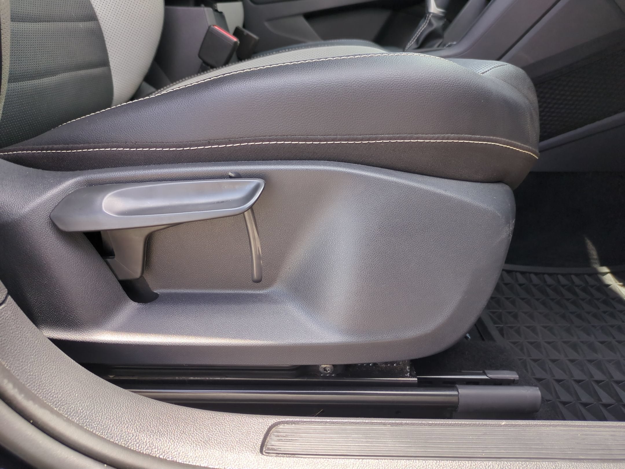 2022 Volkswagen Taos SEL