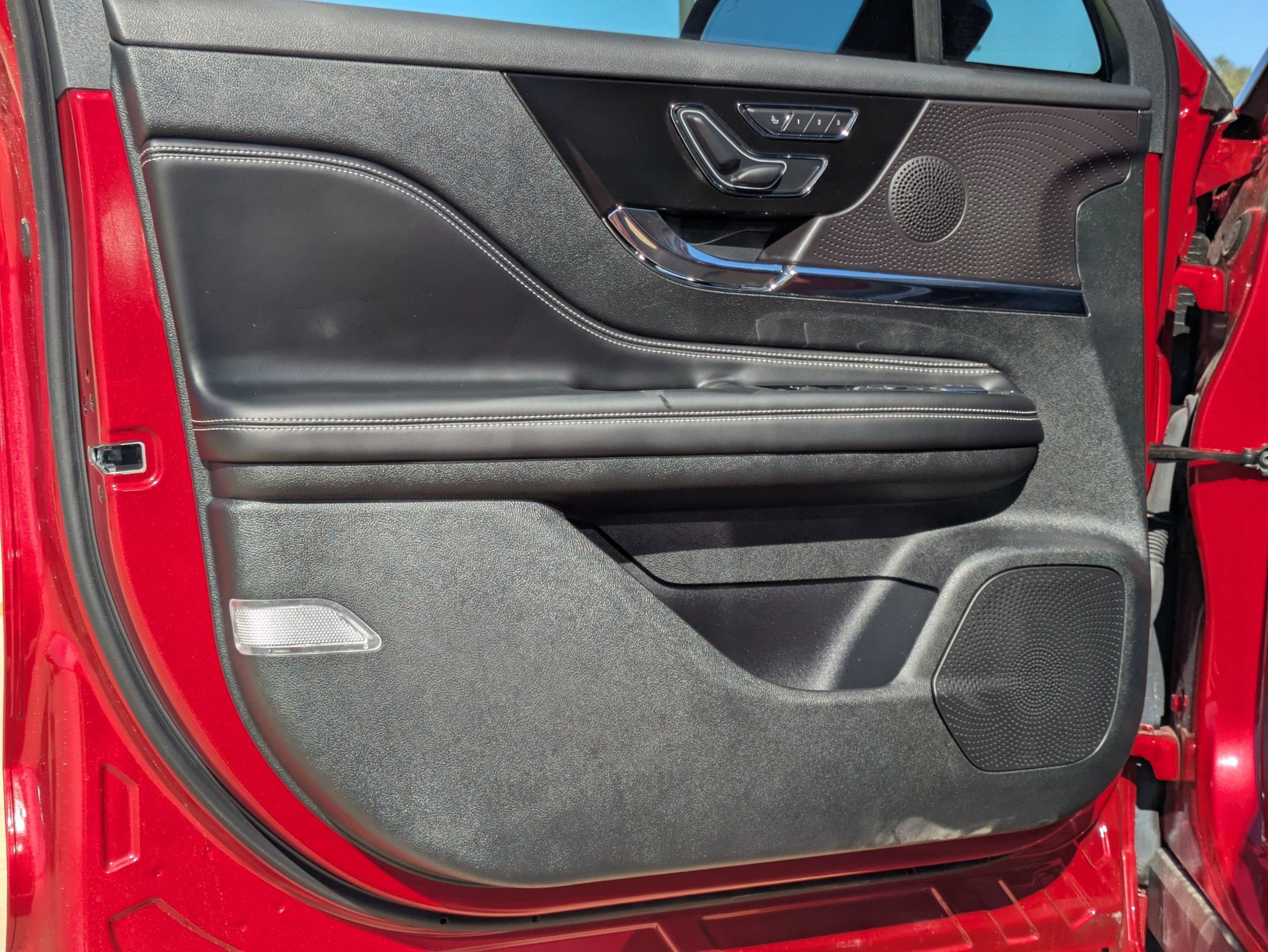 2025 Lincoln Corsair Premiere