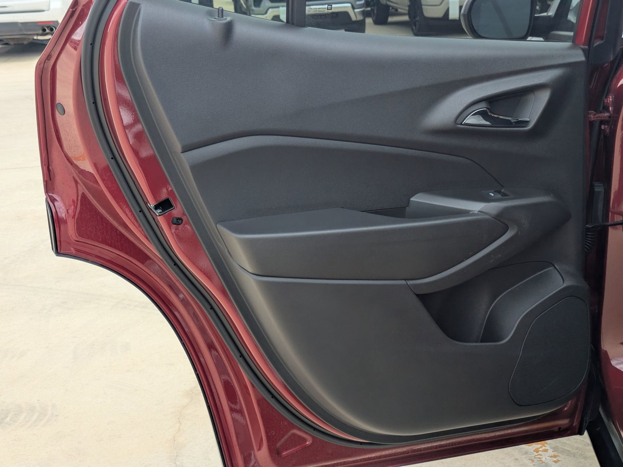 2025 Chevrolet Trax LS