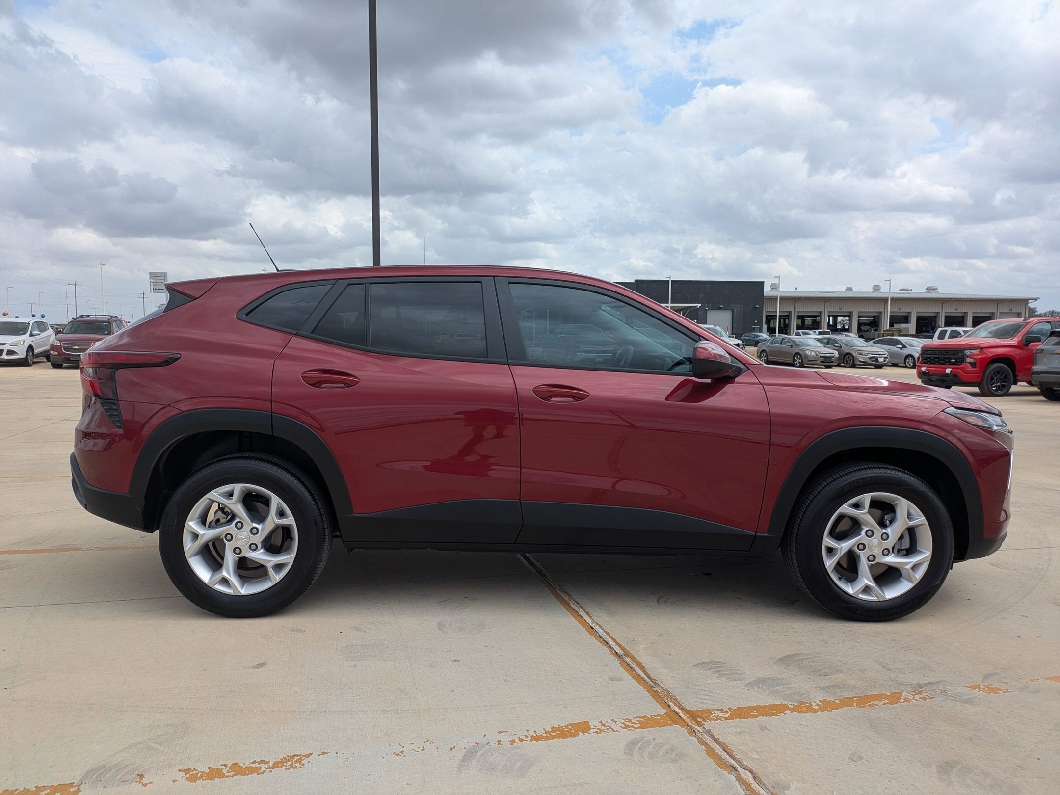2025 Chevrolet Trax LS
