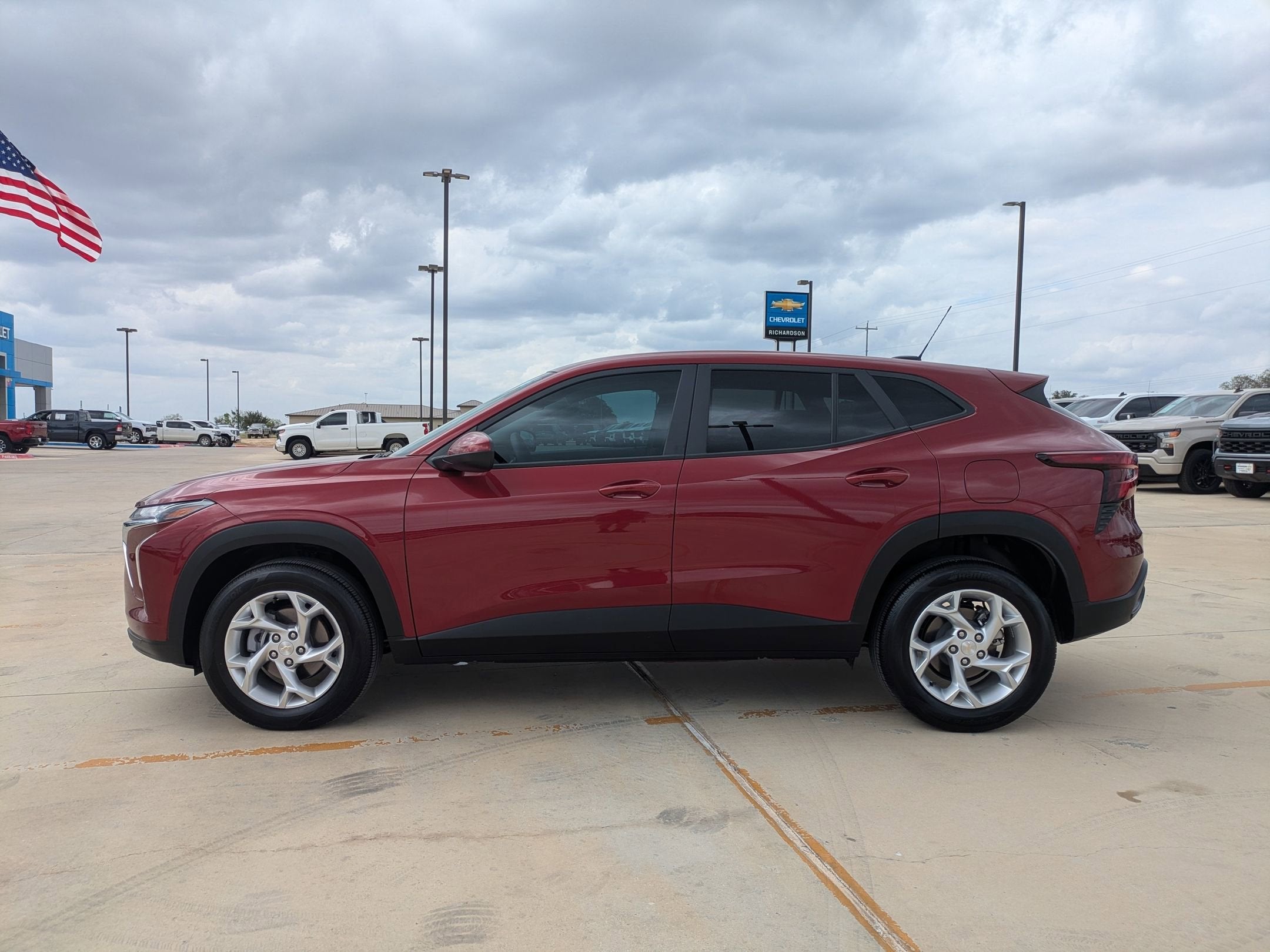 2025 Chevrolet Trax LS